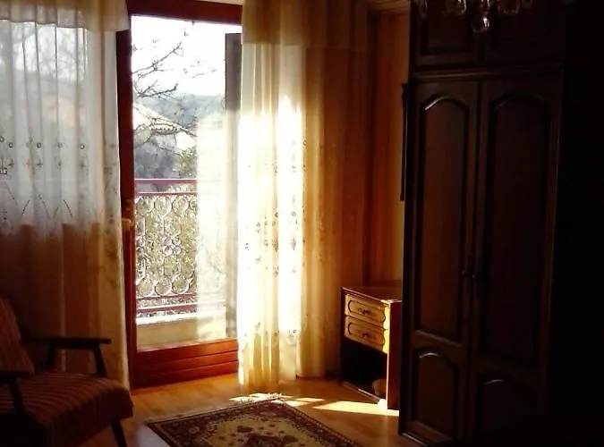 Apartment With Parking Space - 12609 *