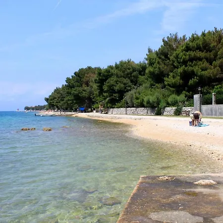 Apartment With Parking Space - 12609 Cres