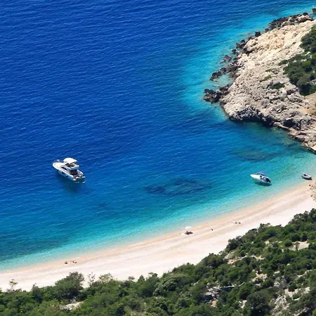 公寓 With Parking Space - 12609 *